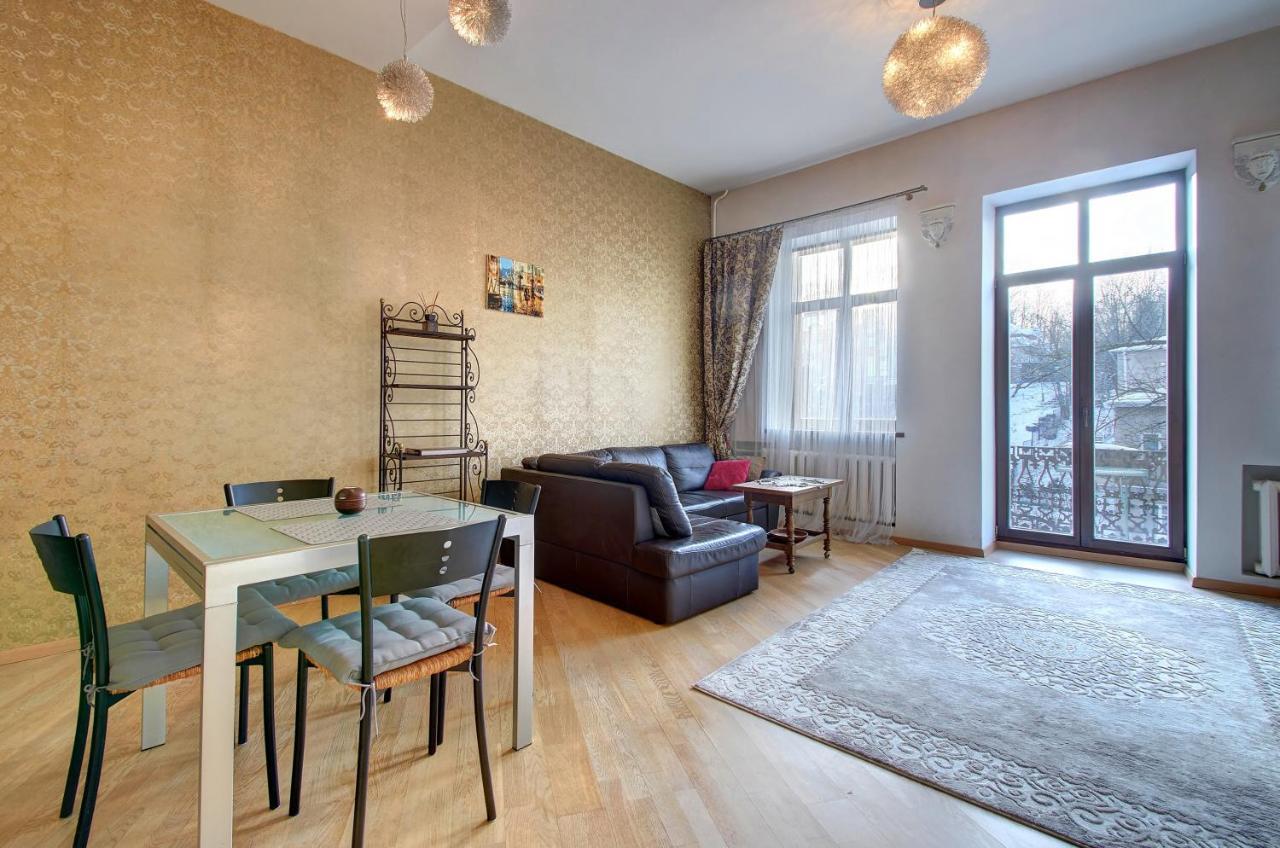 Romantic City Center Apartment In Old Town Vilnius Ngoại thất bức ảnh