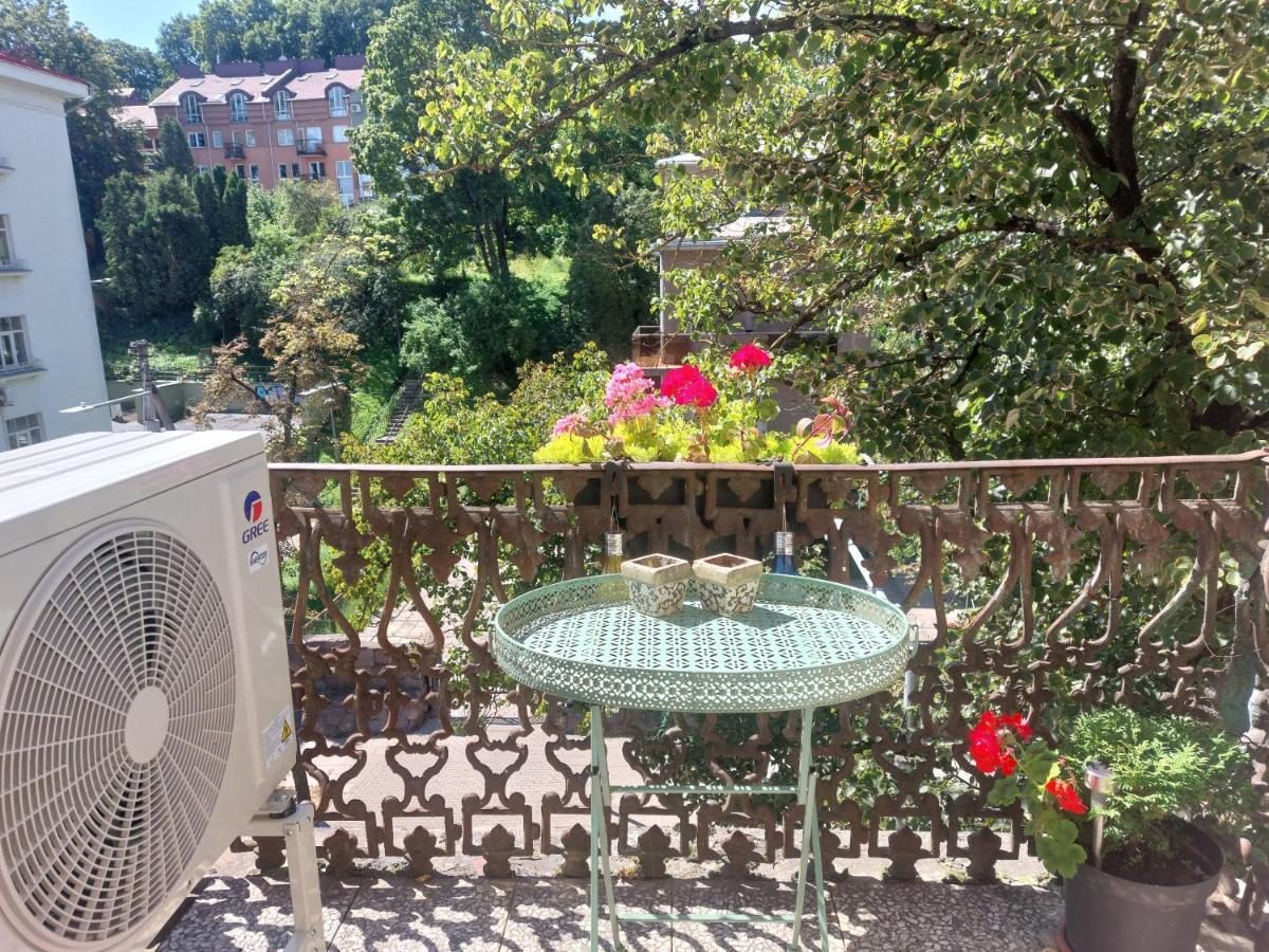 Romantic City Center Apartment In Old Town Vilnius Ngoại thất bức ảnh